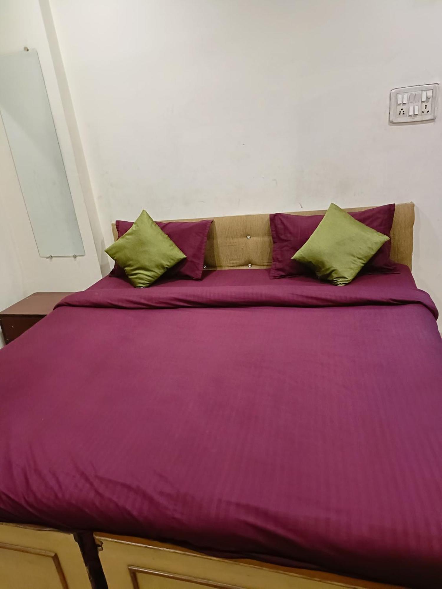 Hotel Rose Valley Индаур Экстерьер фото